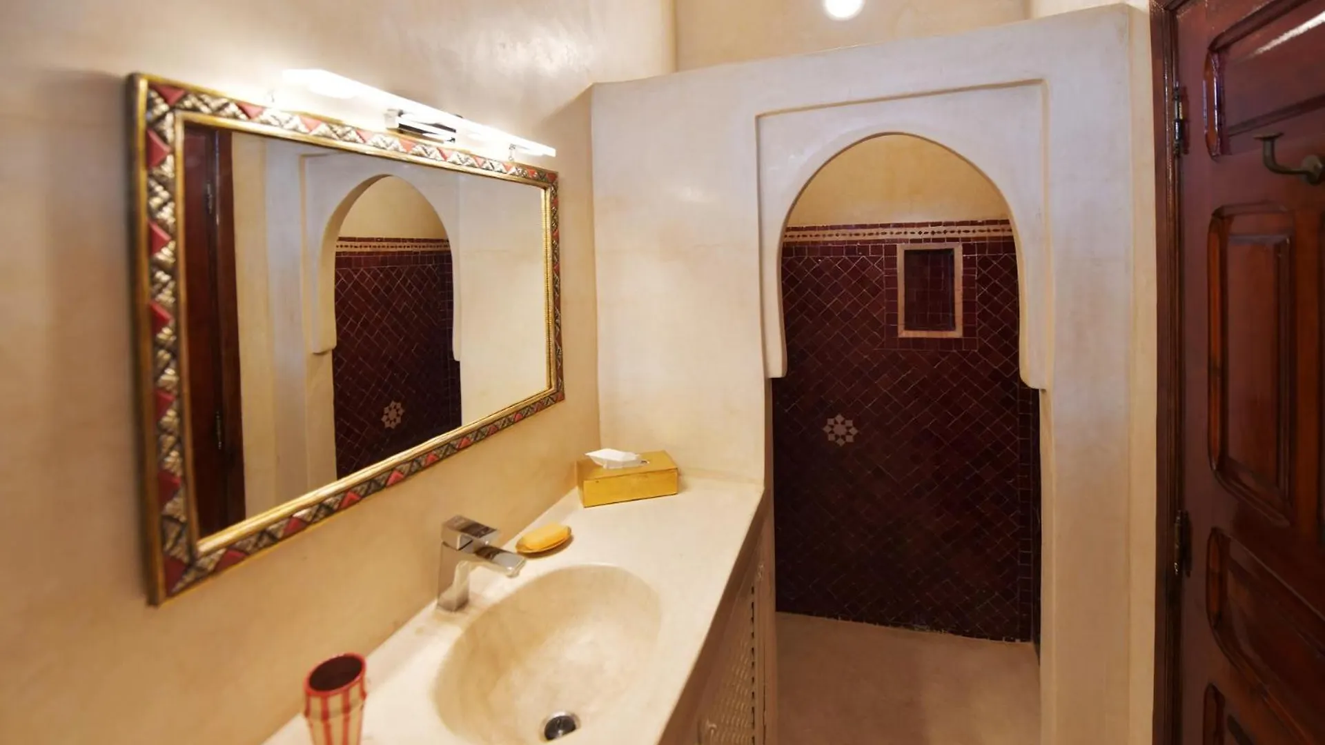 Riad Zina Rose 89 Marrakesh